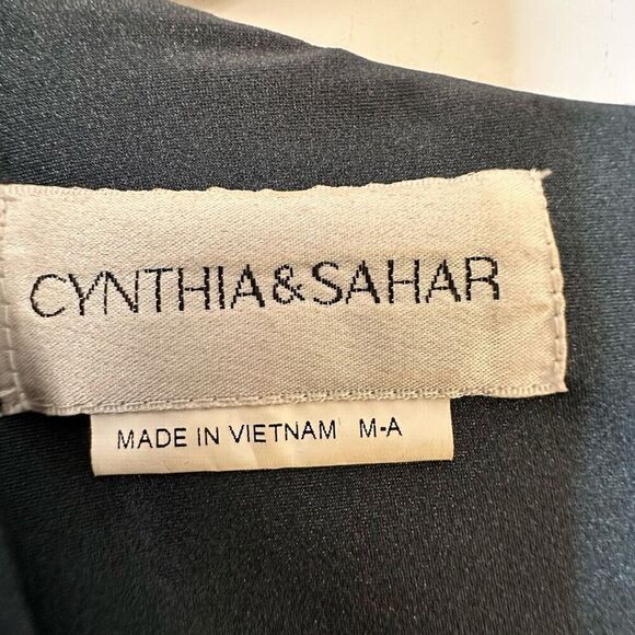 Cynthia & Sahar Long Sleeve Draped Wrap Stretch Satin Evening Dress Green Medium - Picture 4 of 4